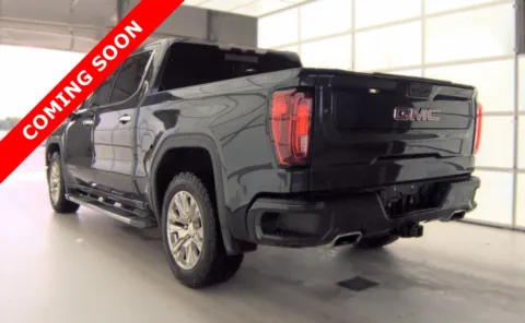 More photos of 2022 GMC Sierra 1500 Denali at Auto Boutique Ohio, OH
