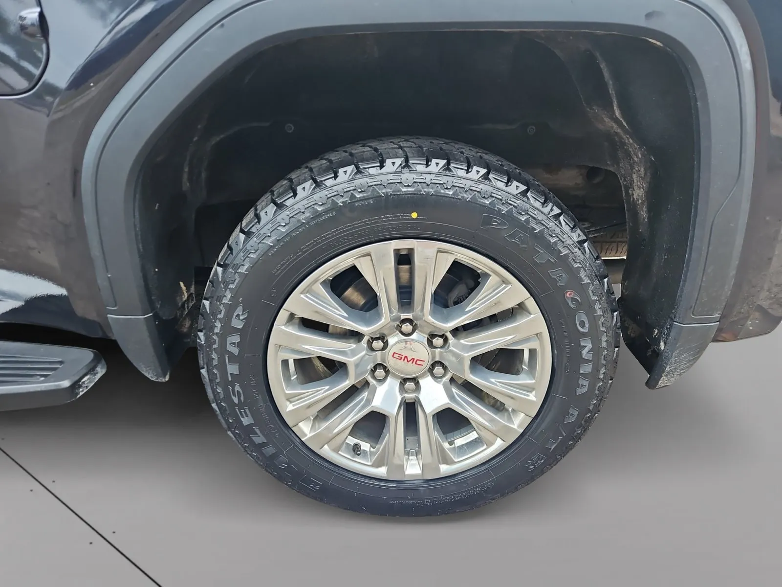 GMC Sierra photo 15