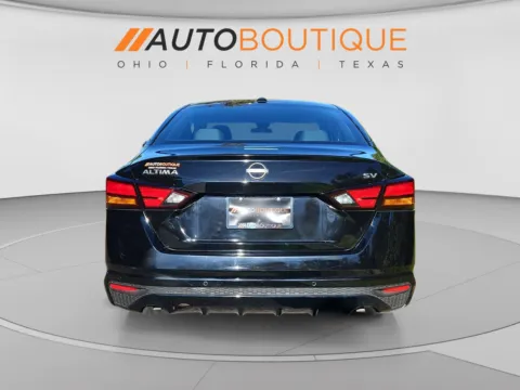 More photos of 2023 Nissan Altima 2.5 SV at Auto Boutique Ohio, OH