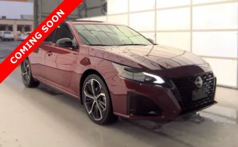 Another view of 2023 Nissan Altima 2.5 SR for sale in Columbus, OH at Auto Boutique Ohio