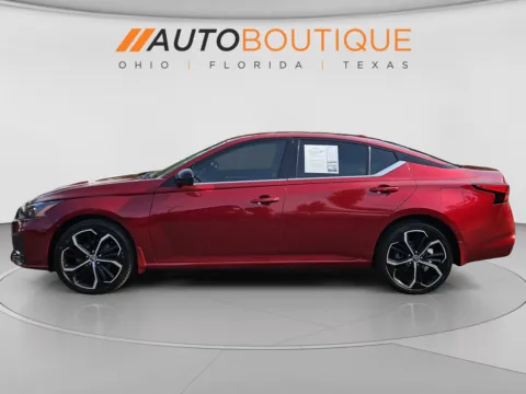 Photos of 2023 Nissan Altima 2.5 SR for sale in Columbus, OH at Auto Boutique Ohio