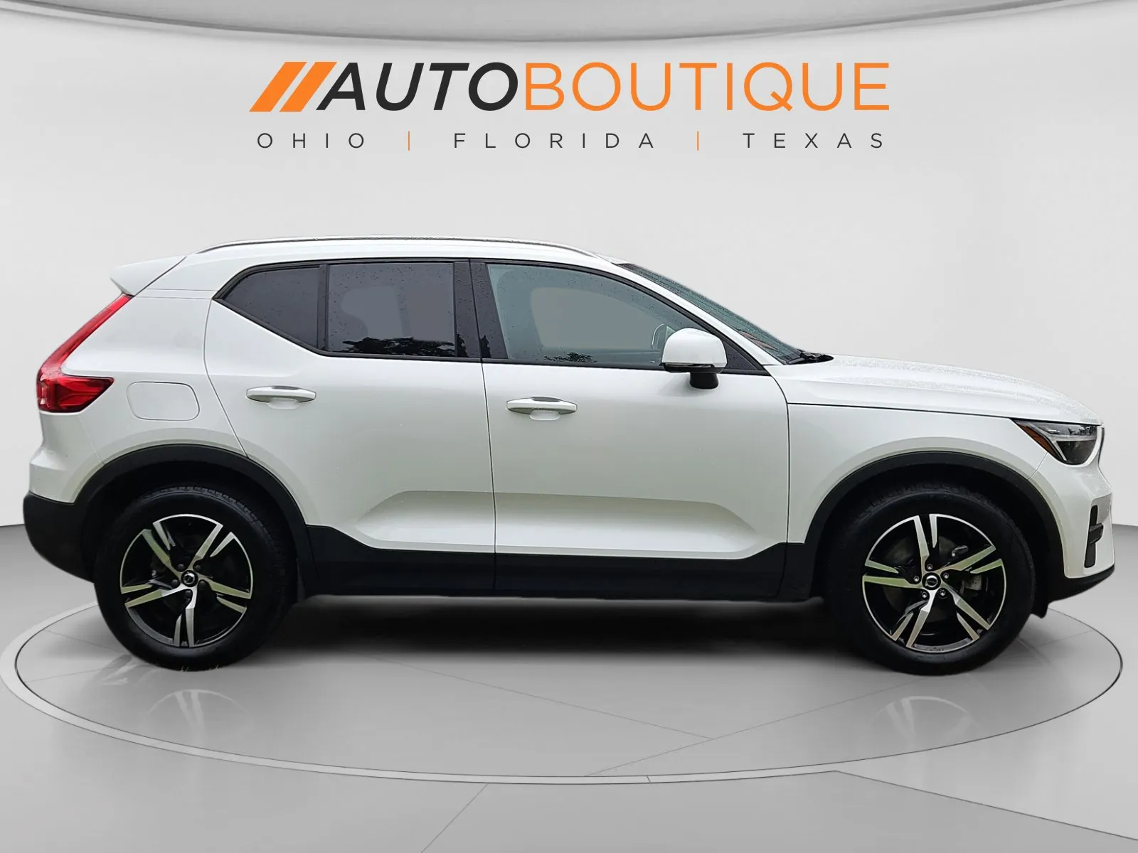 Volvo XC40 photo 6