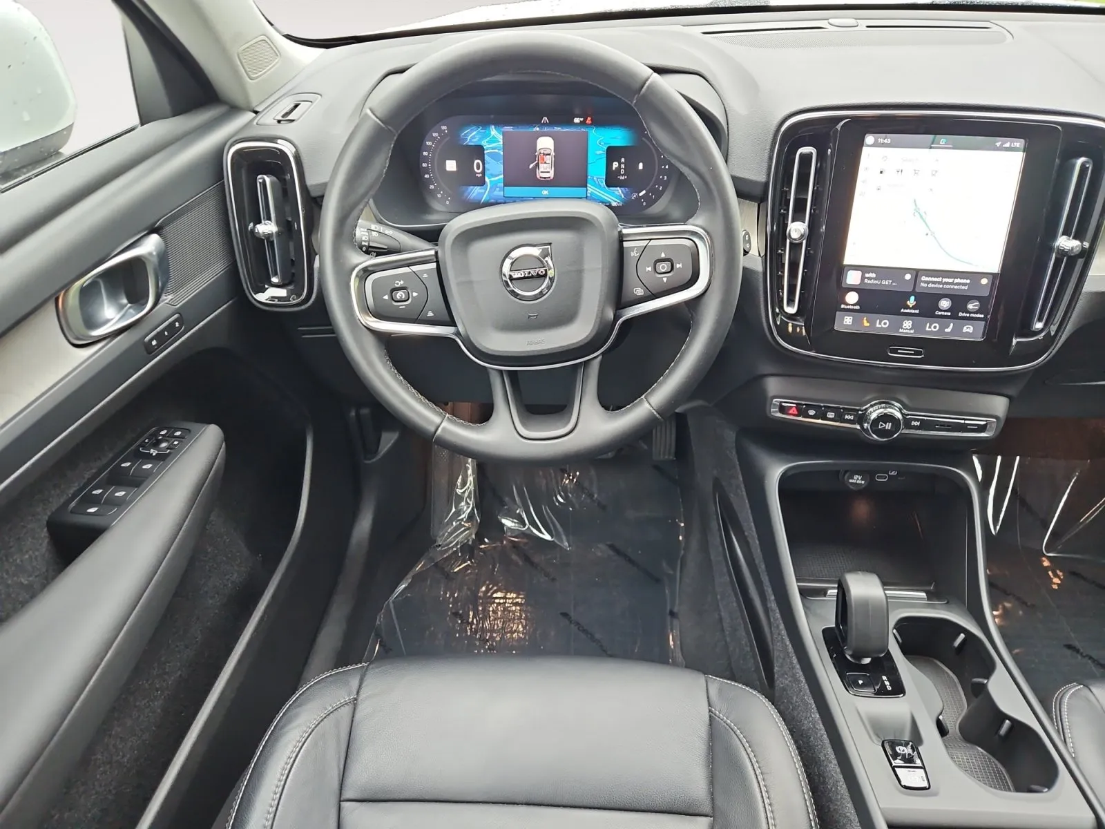 Volvo XC40 photo 10