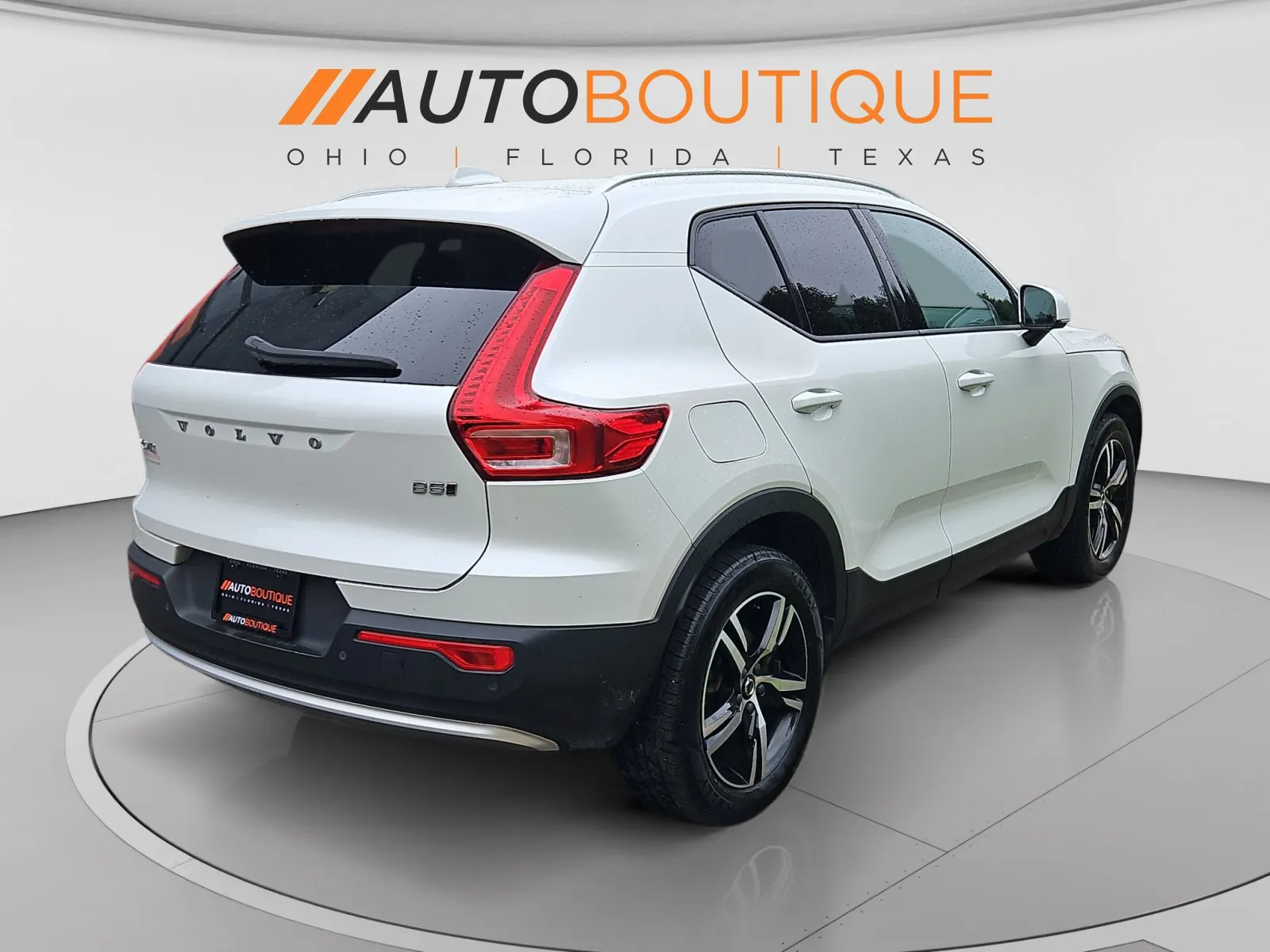 Volvo XC40 photo 5