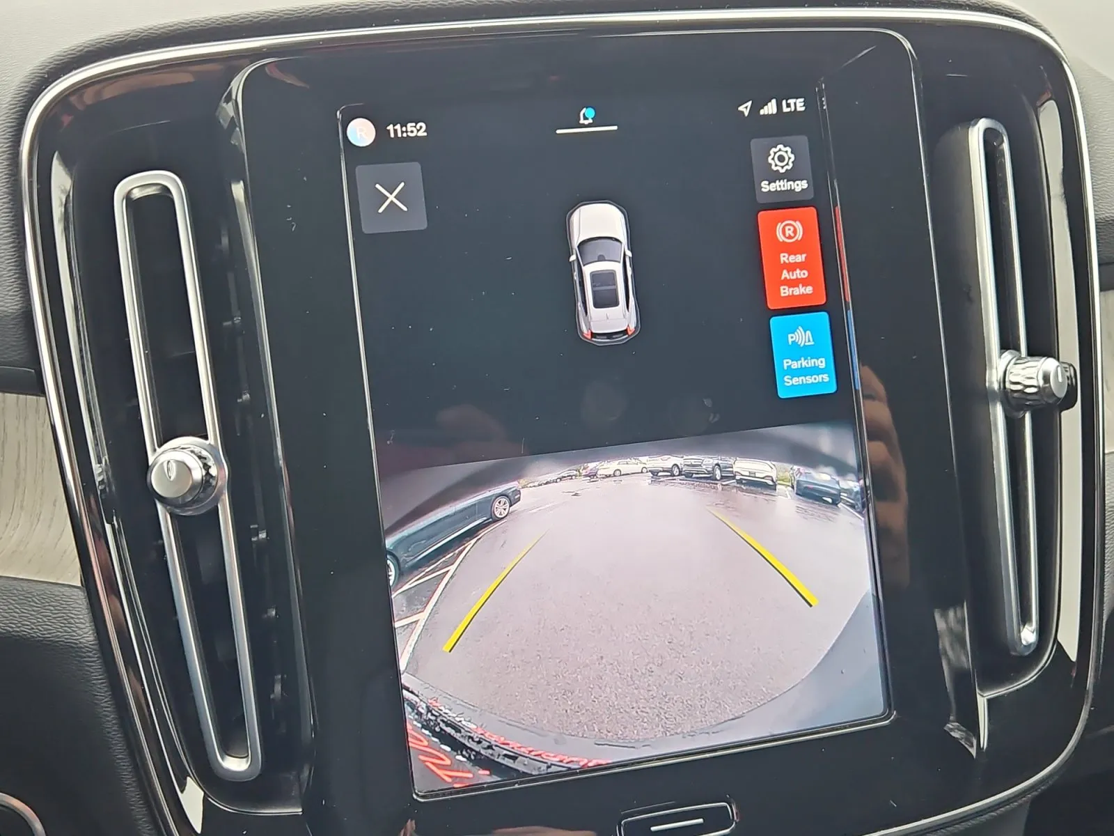 Volvo XC40 photo 17