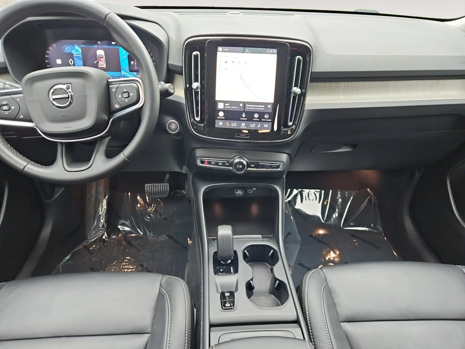 Volvo XC40 photo 11