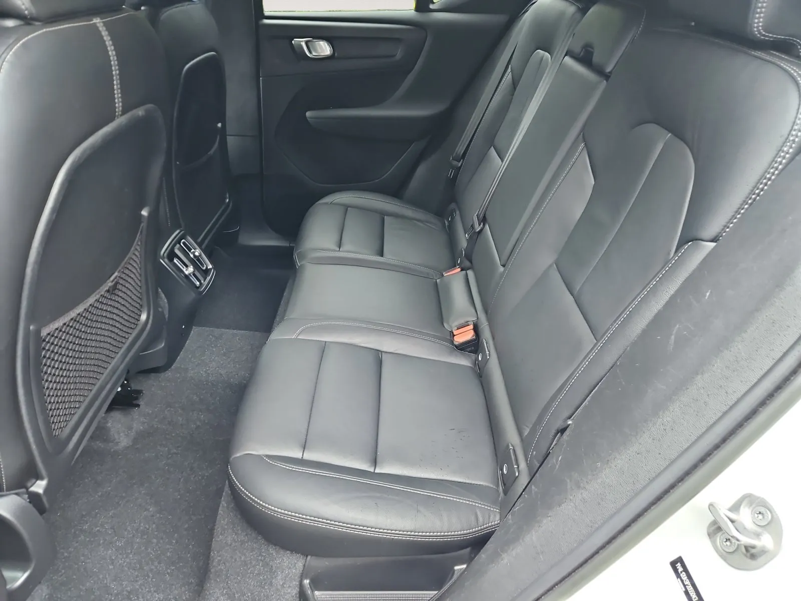 Volvo XC40 photo 13