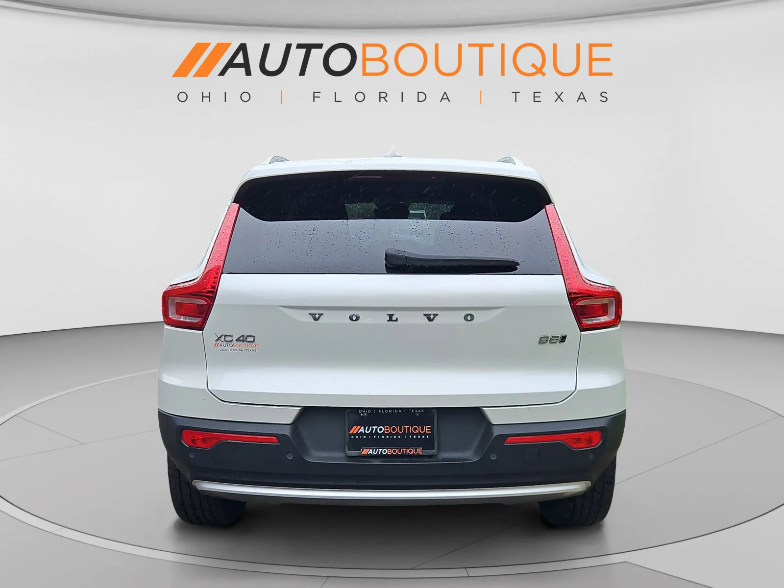 Volvo XC40 photo 4