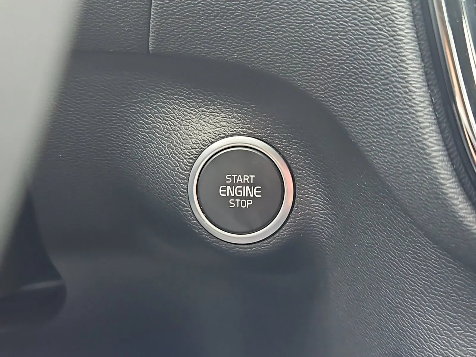 Volvo XC40 photo 22