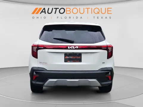 More photos of 2024 Kia Seltos LX at Auto Boutique Ohio, OH