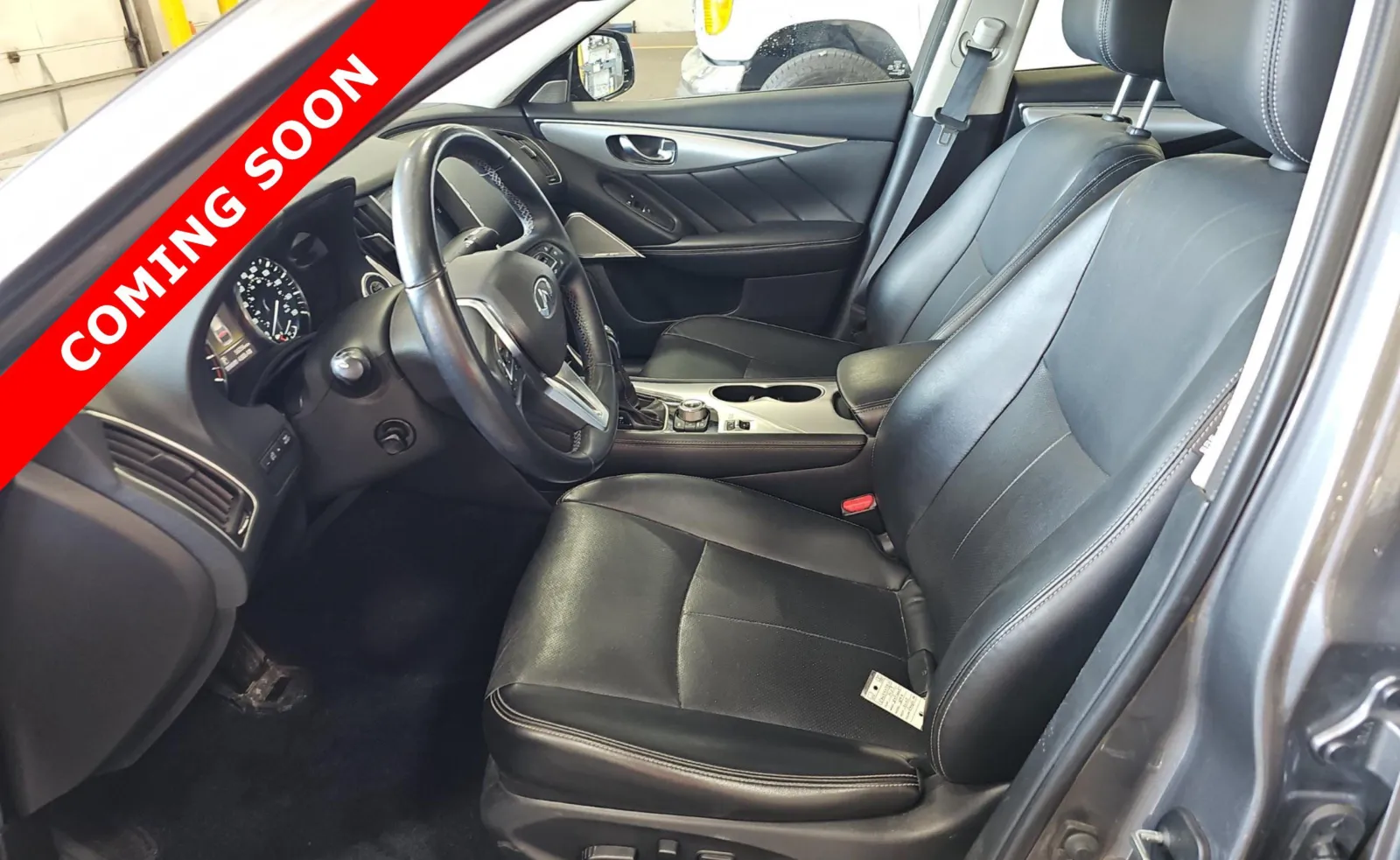 Infiniti Q50 photo 6