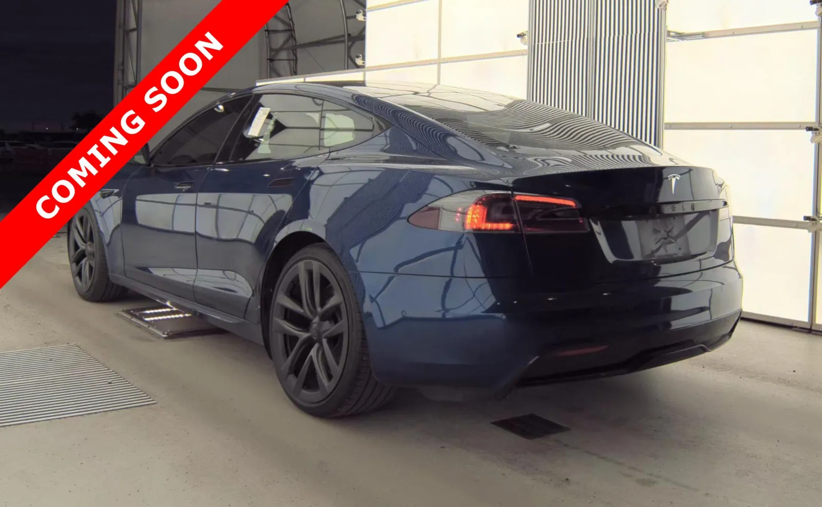 Tesla Model S photo 3