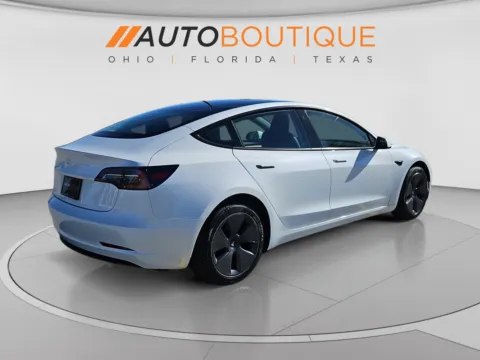 More photos of 2023 Tesla Model 3 at Auto Boutique Ohio, OH