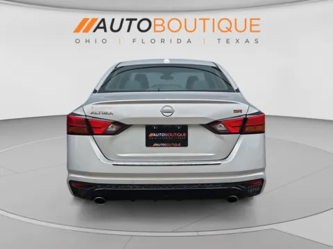 More photos of 2023 Nissan Altima 2.5 SR at Auto Boutique Ohio, OH