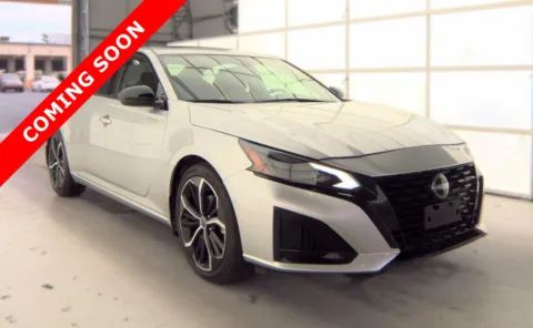 Another view of 2023 Nissan Altima 2.5 SR for sale in Columbus, OH at Auto Boutique Ohio