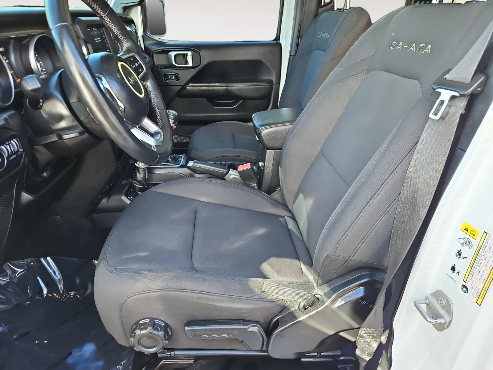 Jeep Wrangler photo 9