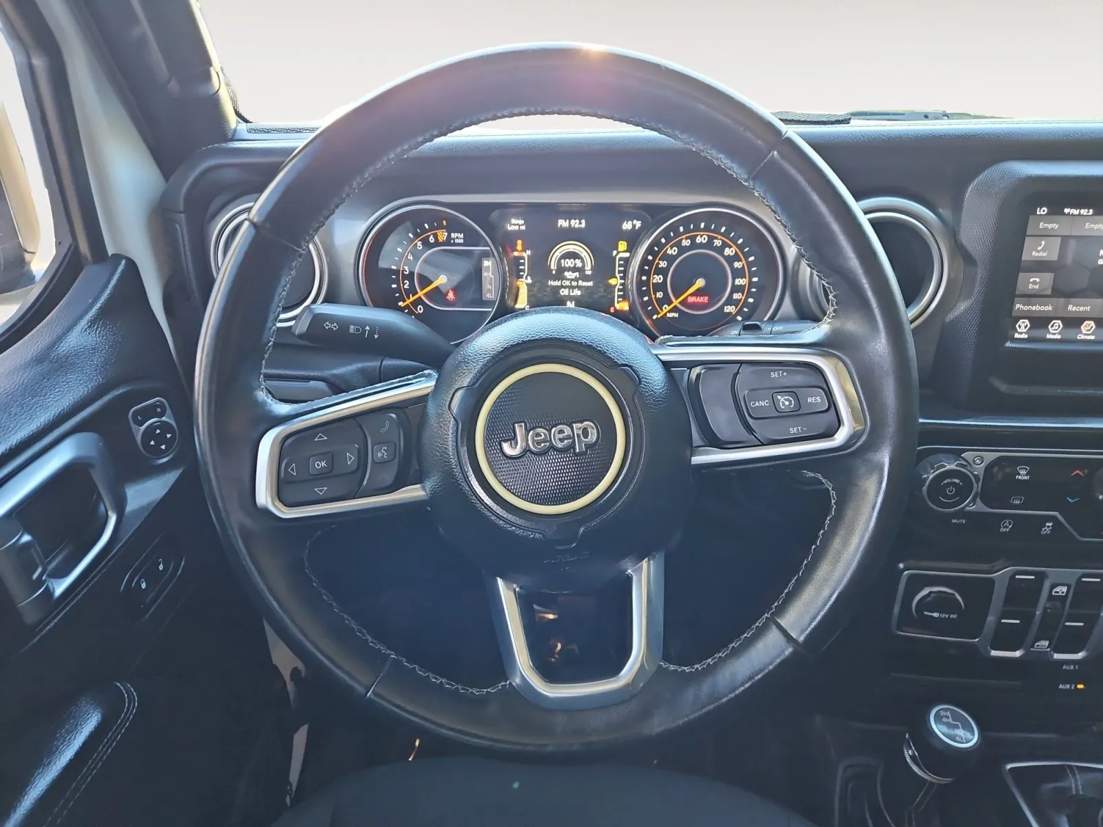 Jeep Wrangler photo 12