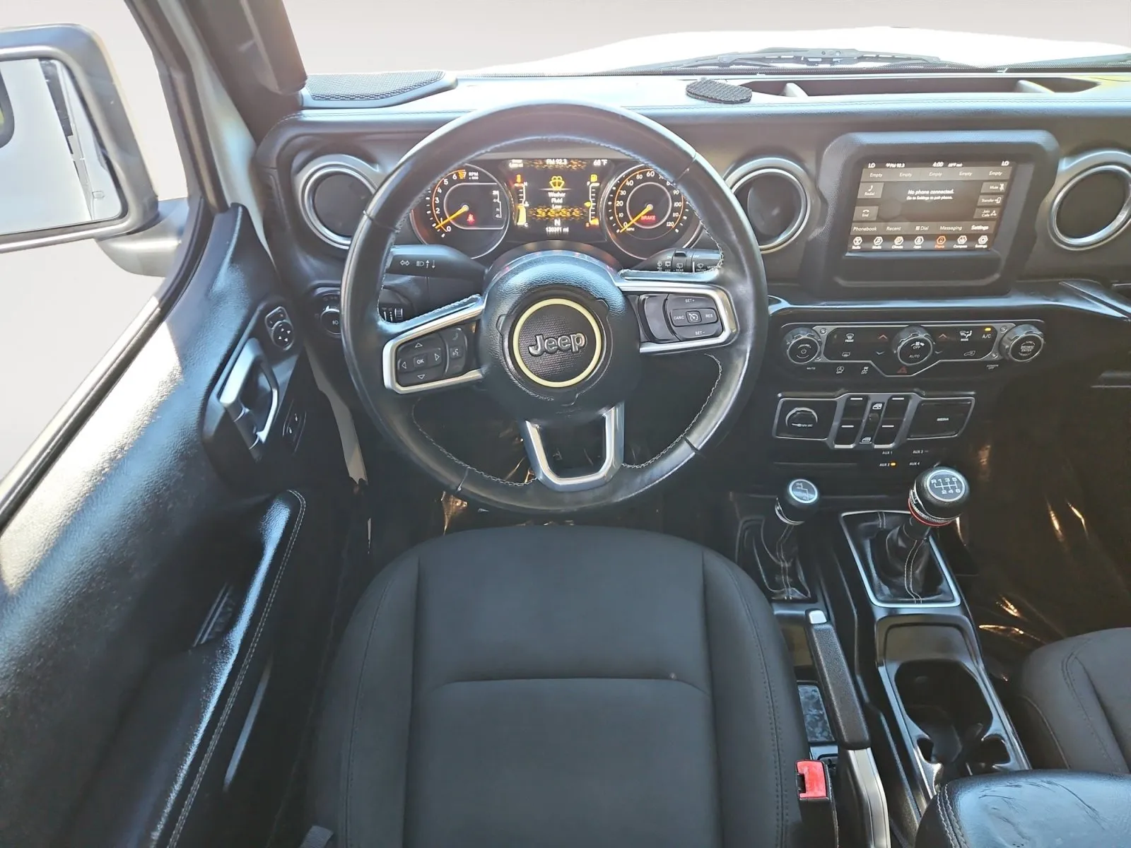 Jeep Wrangler photo 10