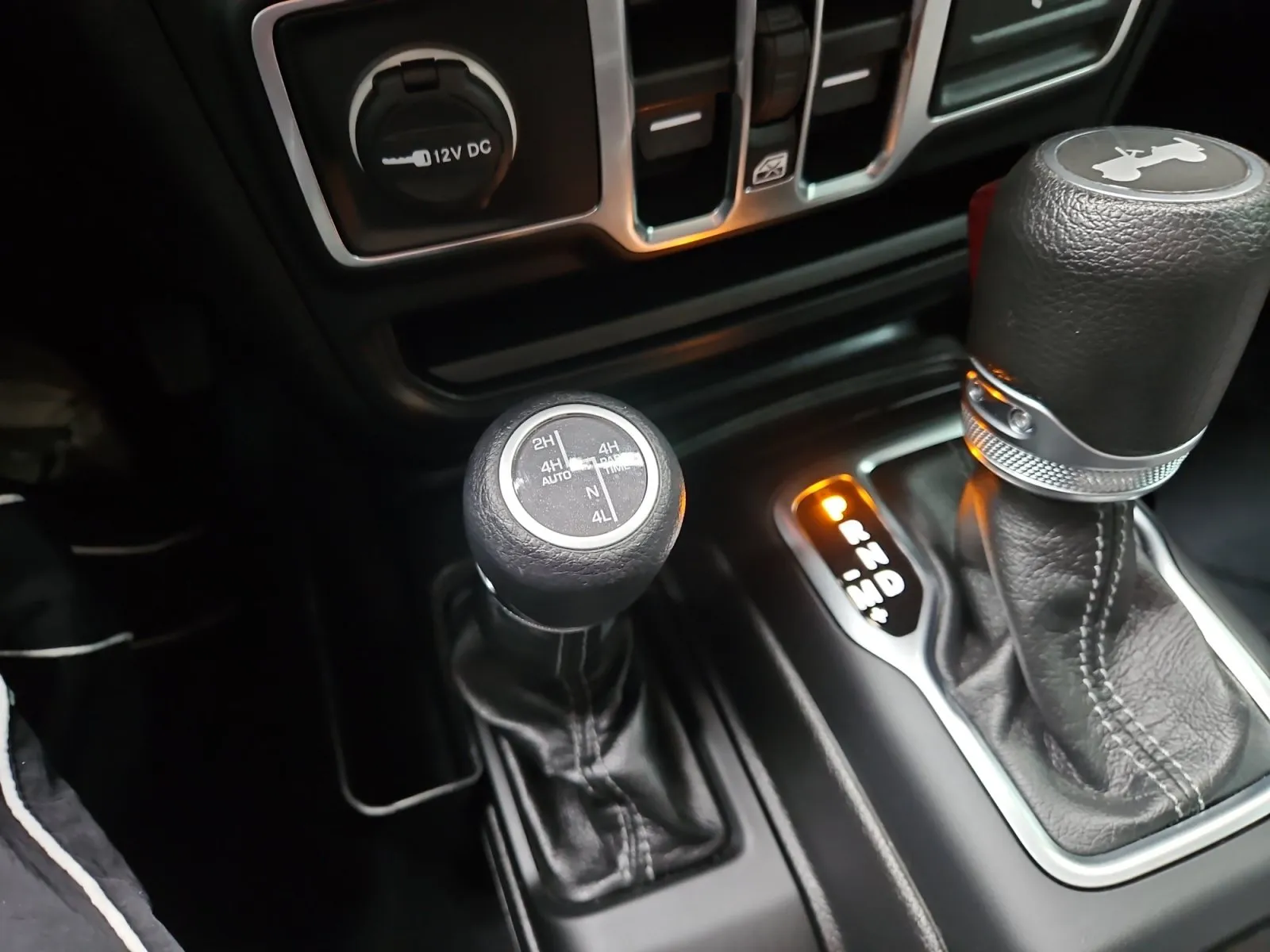 Jeep Wrangler photo 21