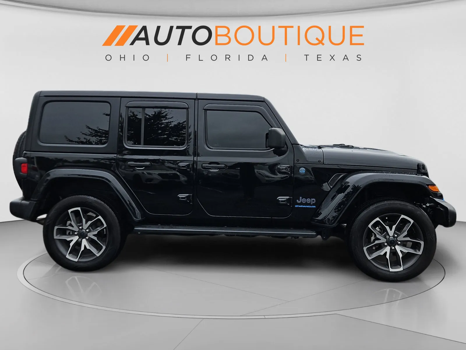 Jeep Wrangler photo 6