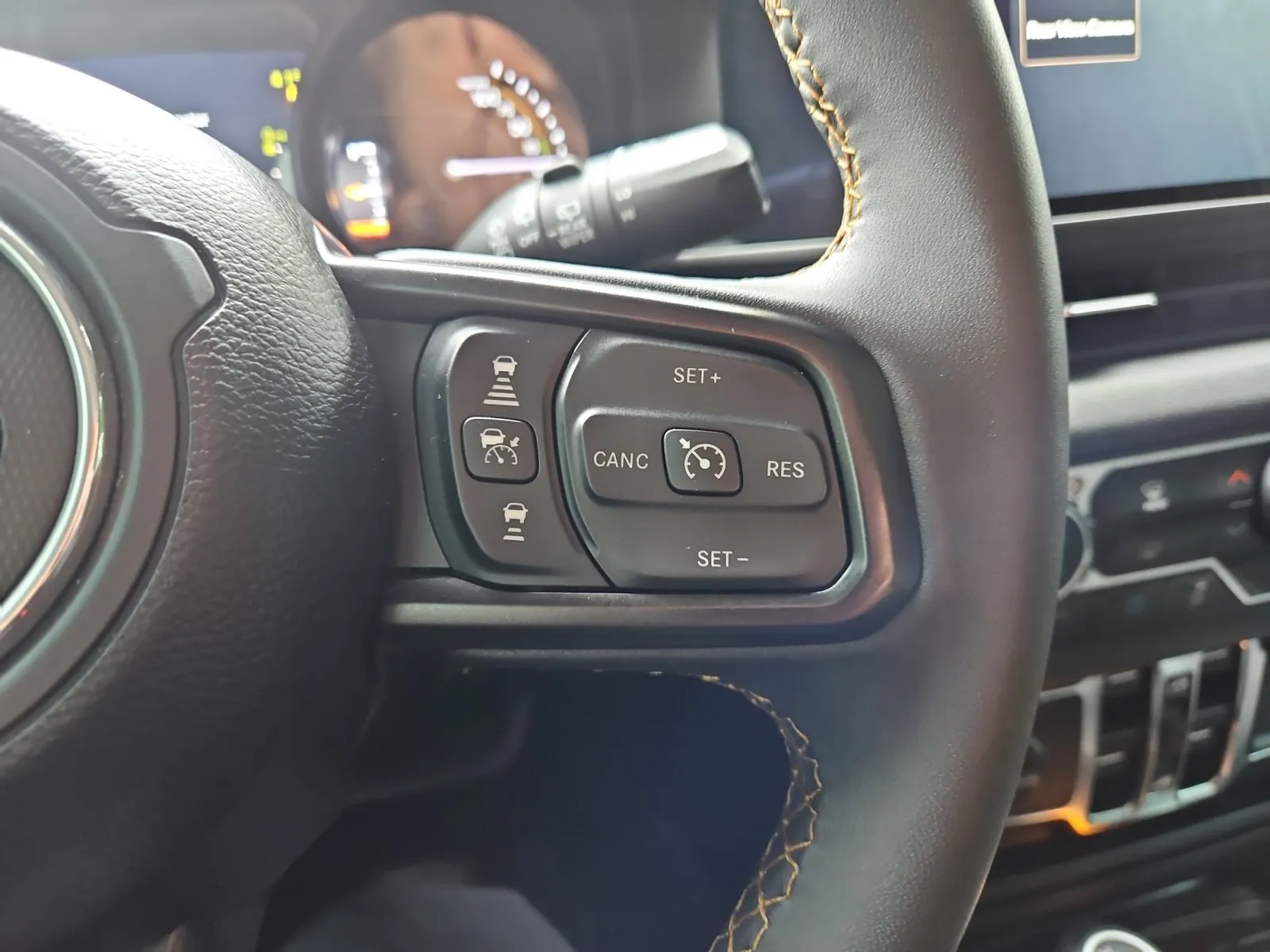 Jeep Wrangler photo 23