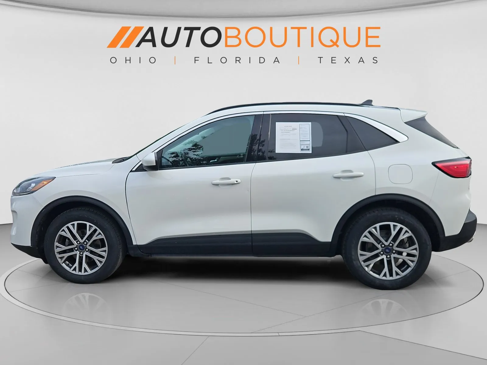 Ford Escape photo 2