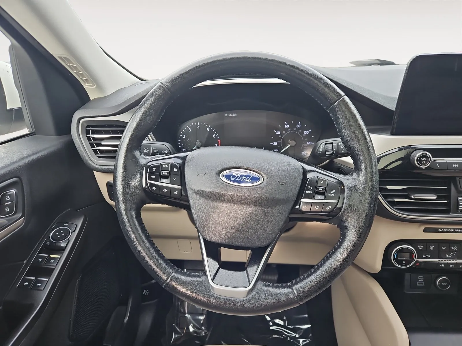 Ford Escape photo 12