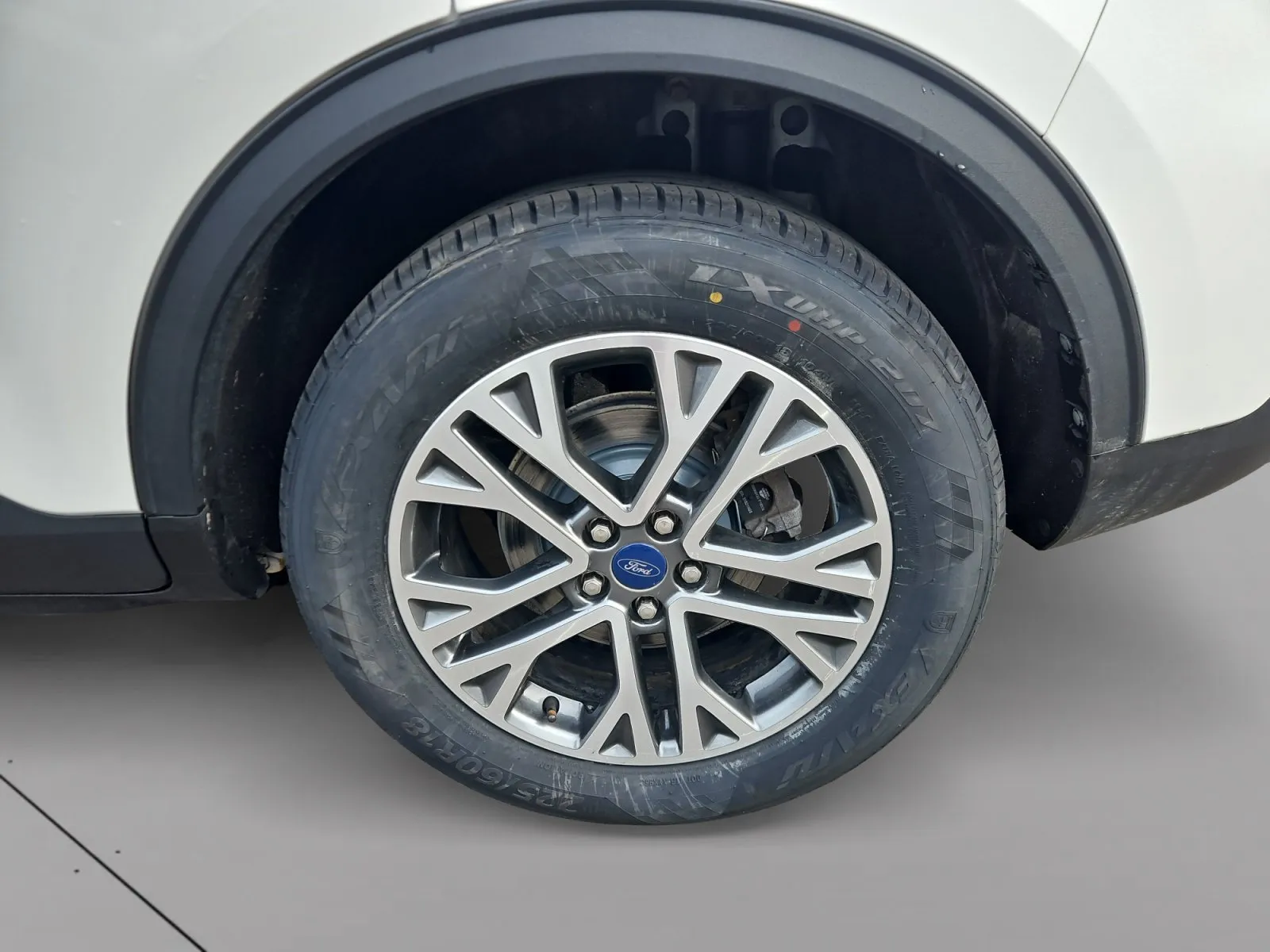 Ford Escape photo 15