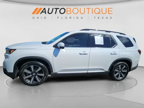 Photos of 2024 Honda Pilot Touring for sale in Columbus, OH at Auto Boutique Ohio