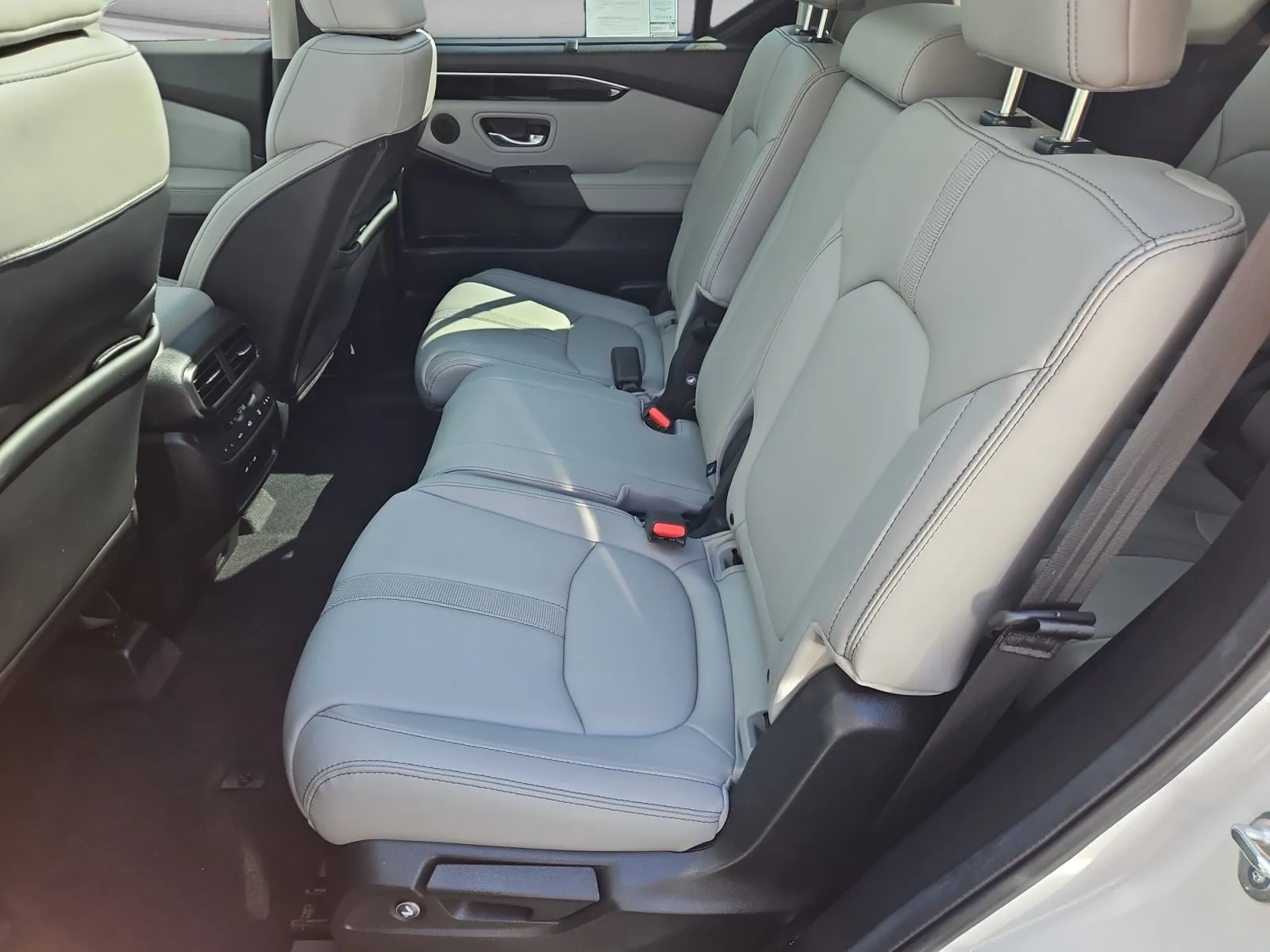 Honda Pilot photo 14