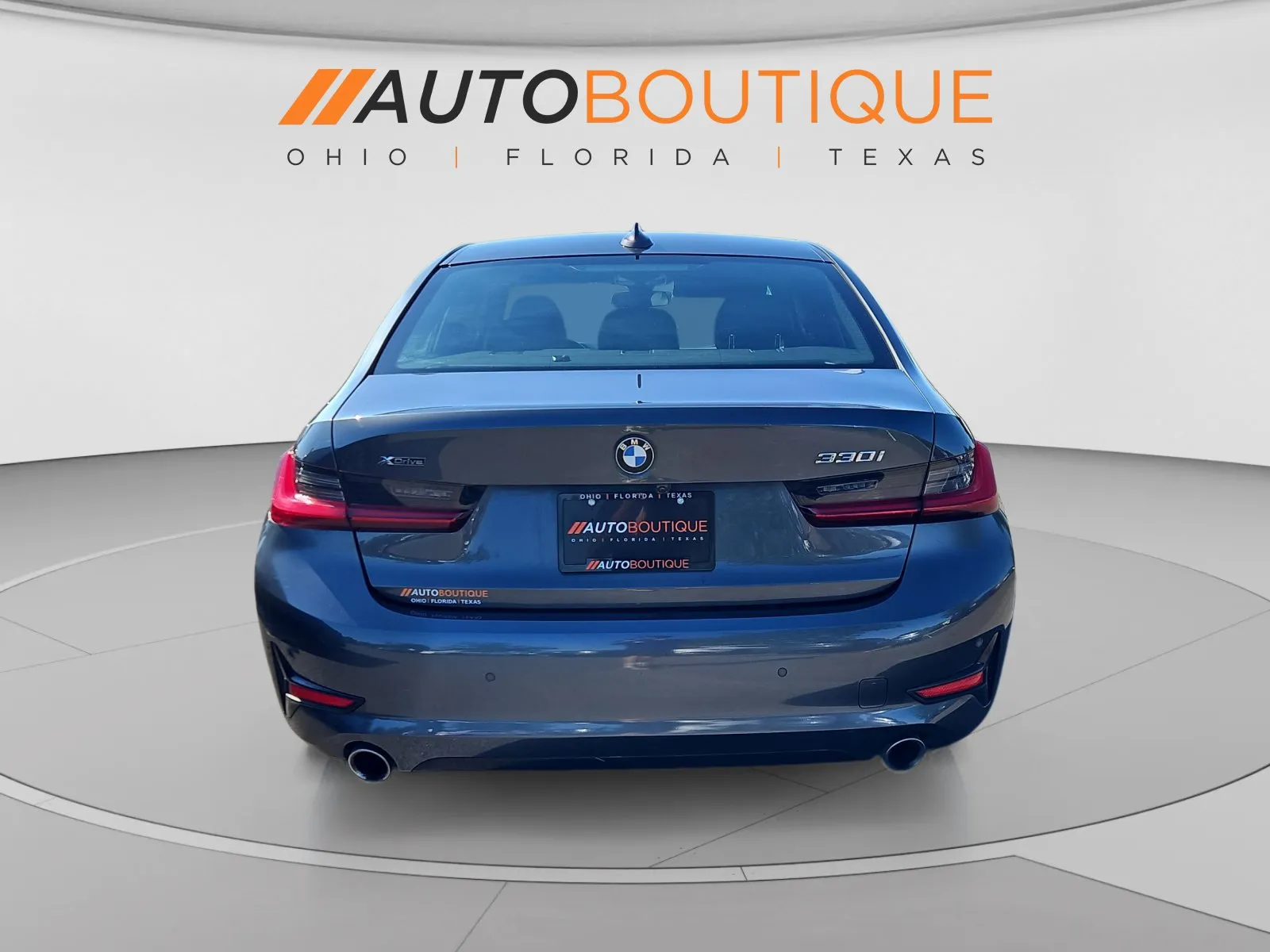 BMW 3 Series photo 4