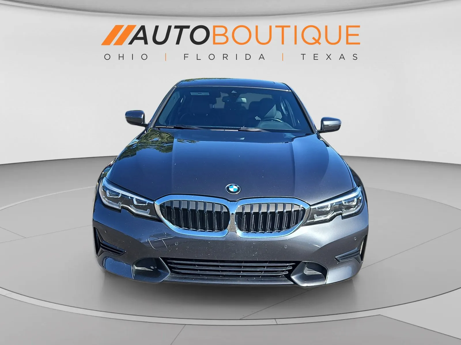 BMW 3 Series photo 8