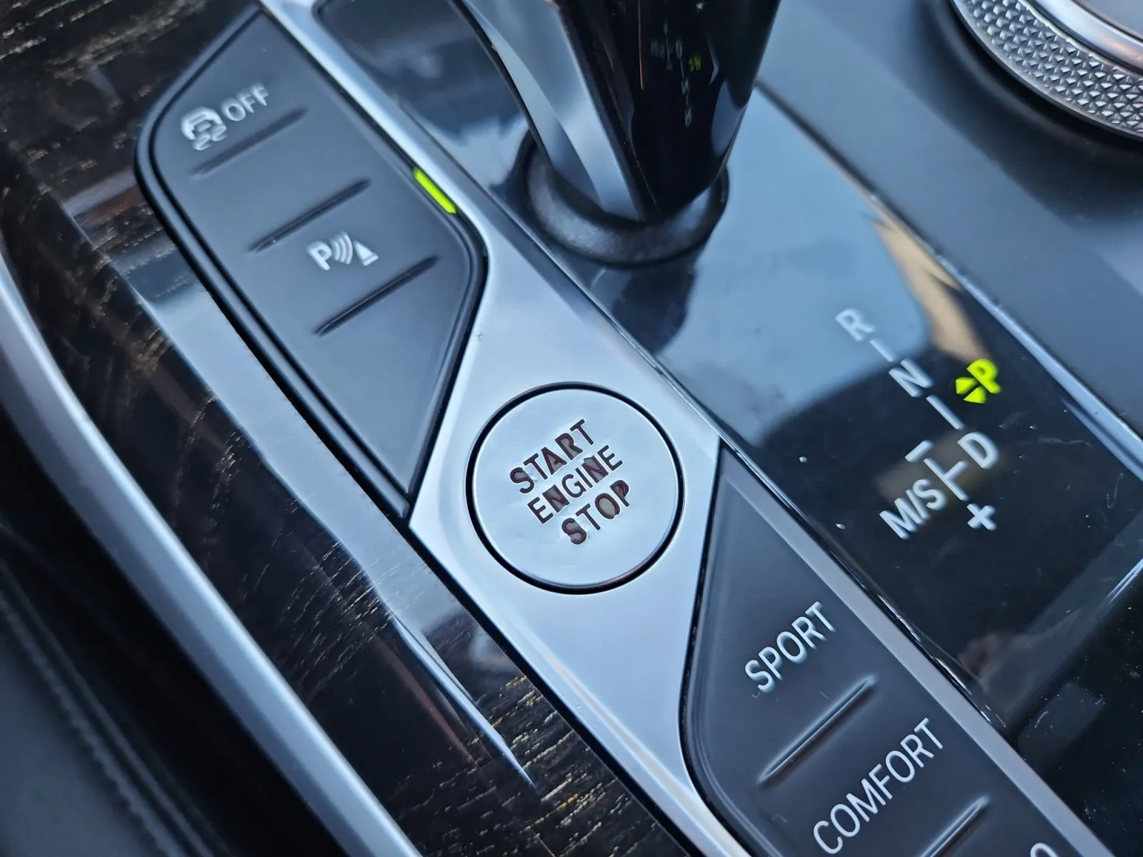 BMW 3 Series photo 25