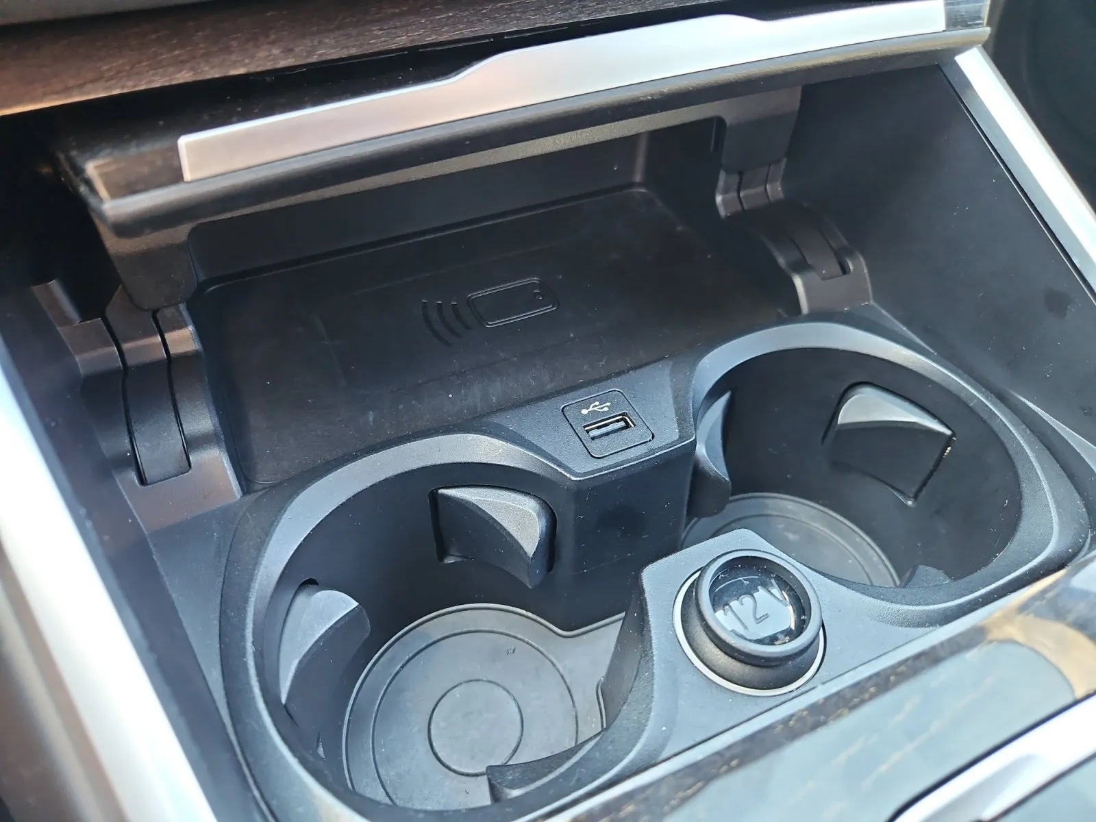 BMW 3 Series photo 22