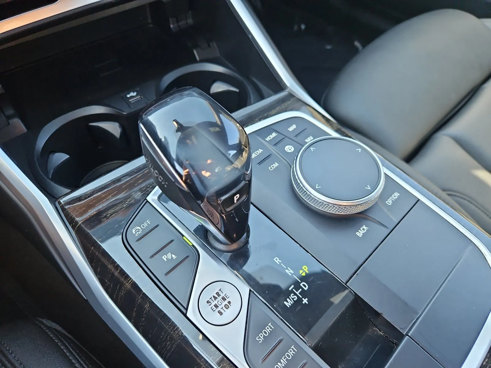BMW 3 Series photo 23