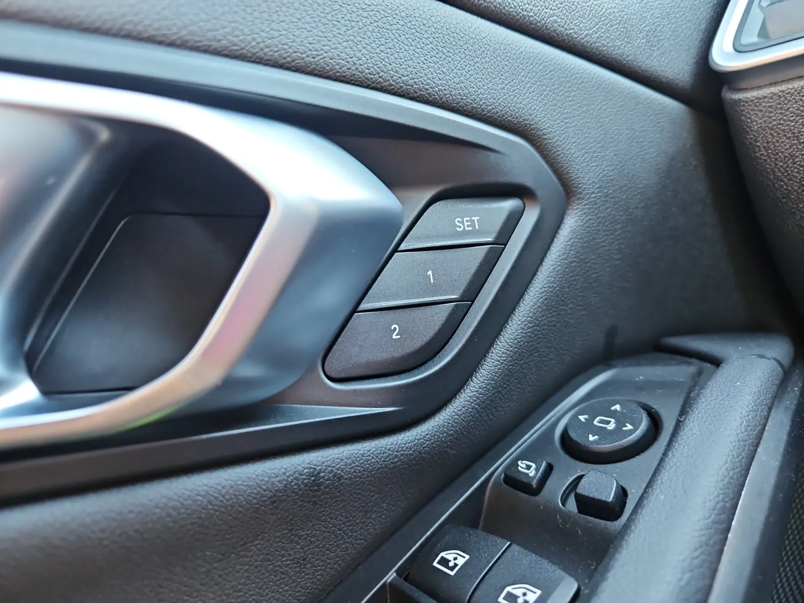 BMW 3 Series photo 16