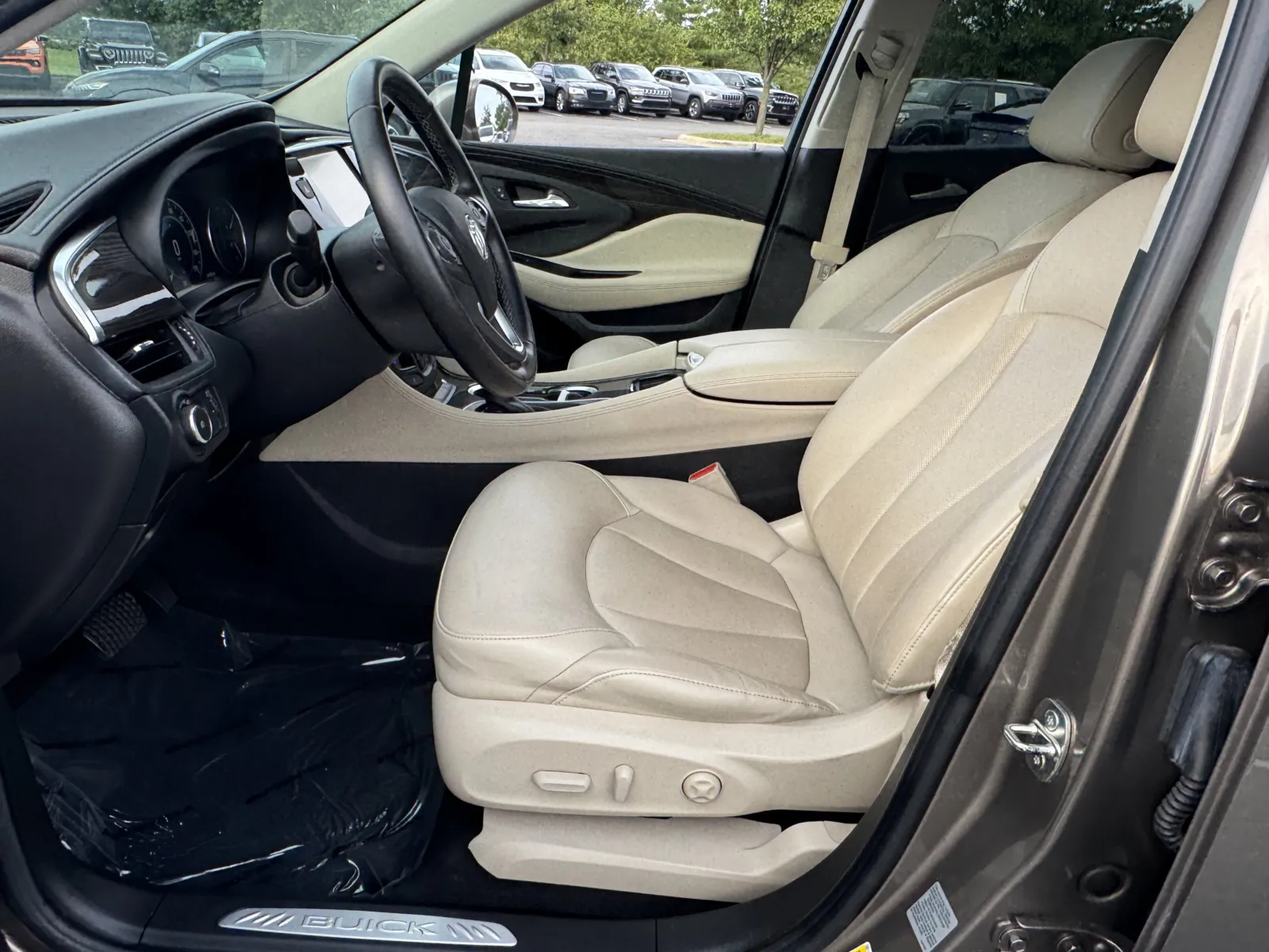 Buick Envision photo 32