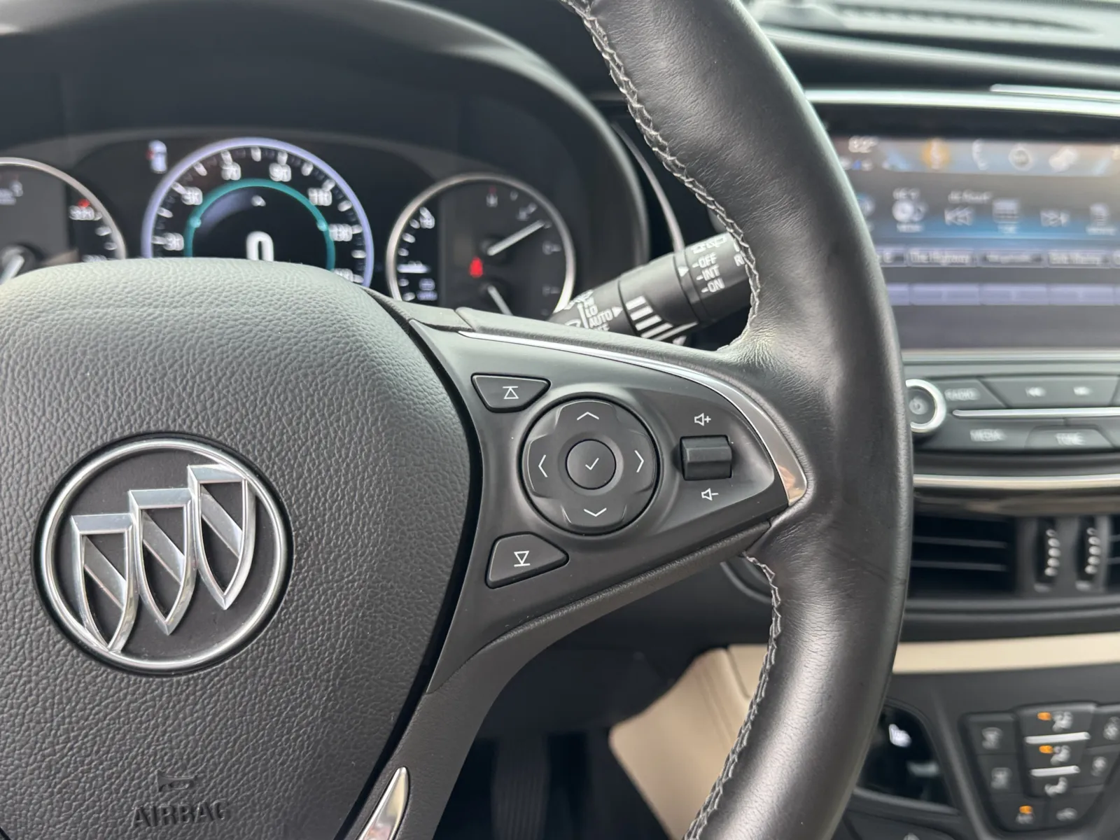 Buick Envision photo 25