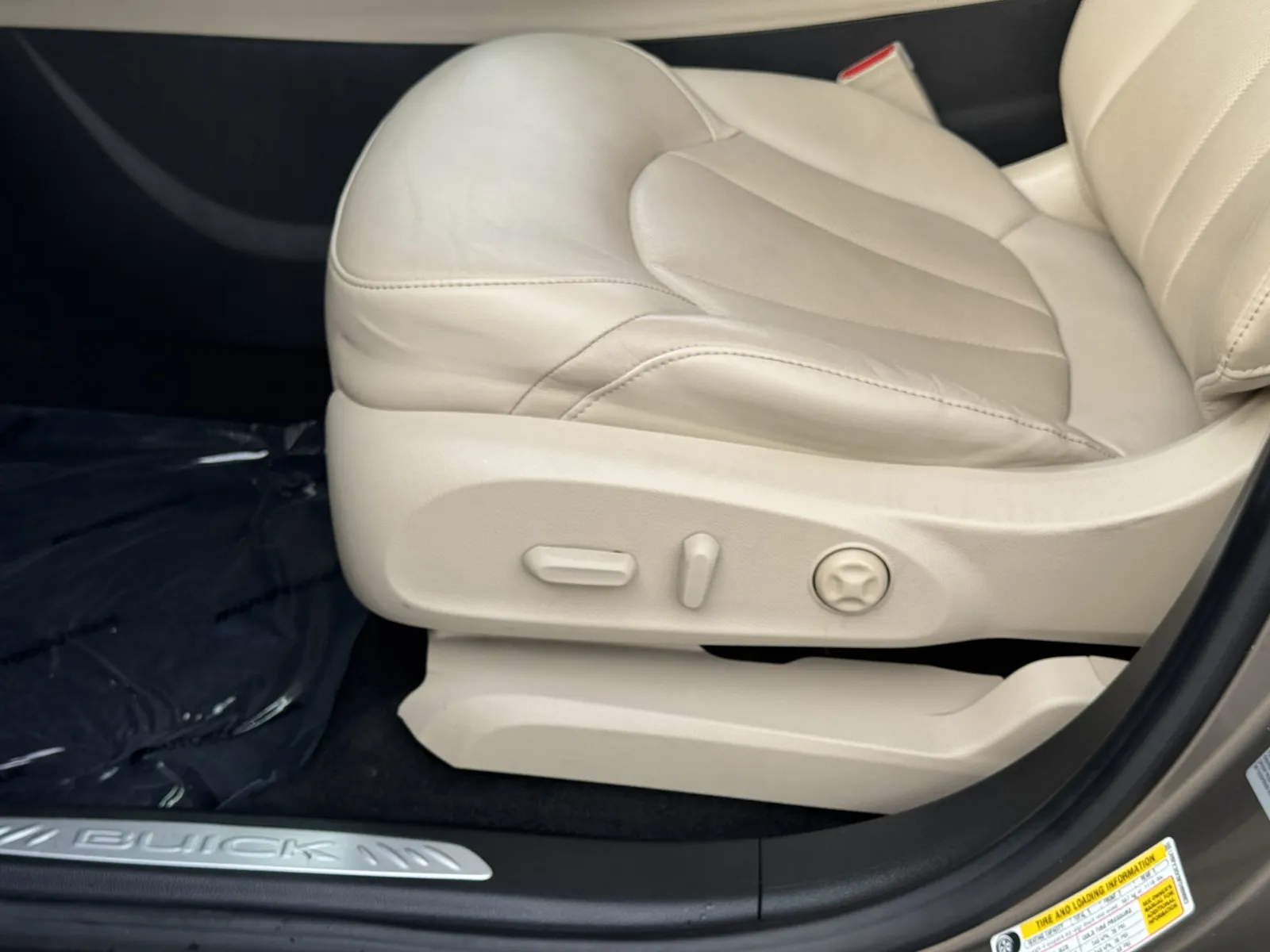 Buick Envision photo 33