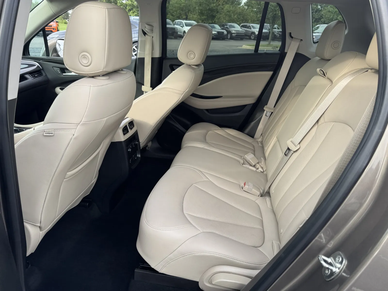 Buick Envision photo 16