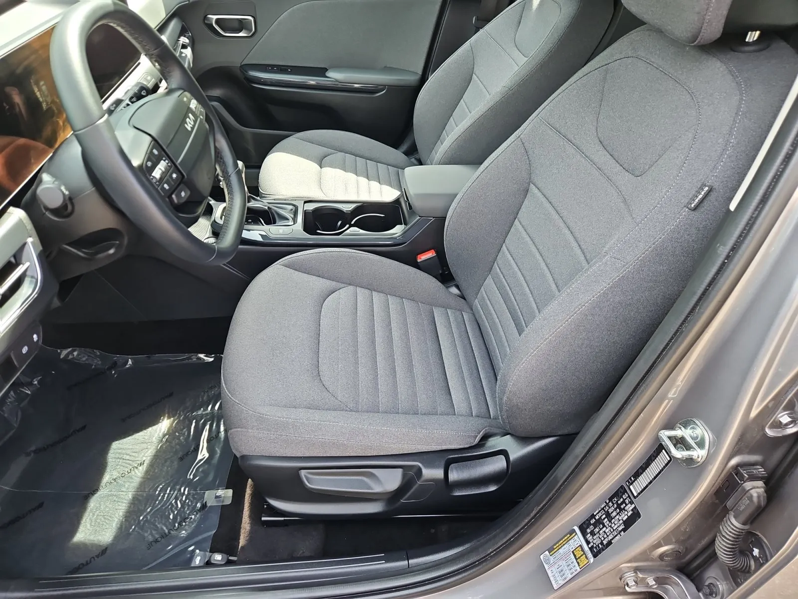 Kia K4 photo 9