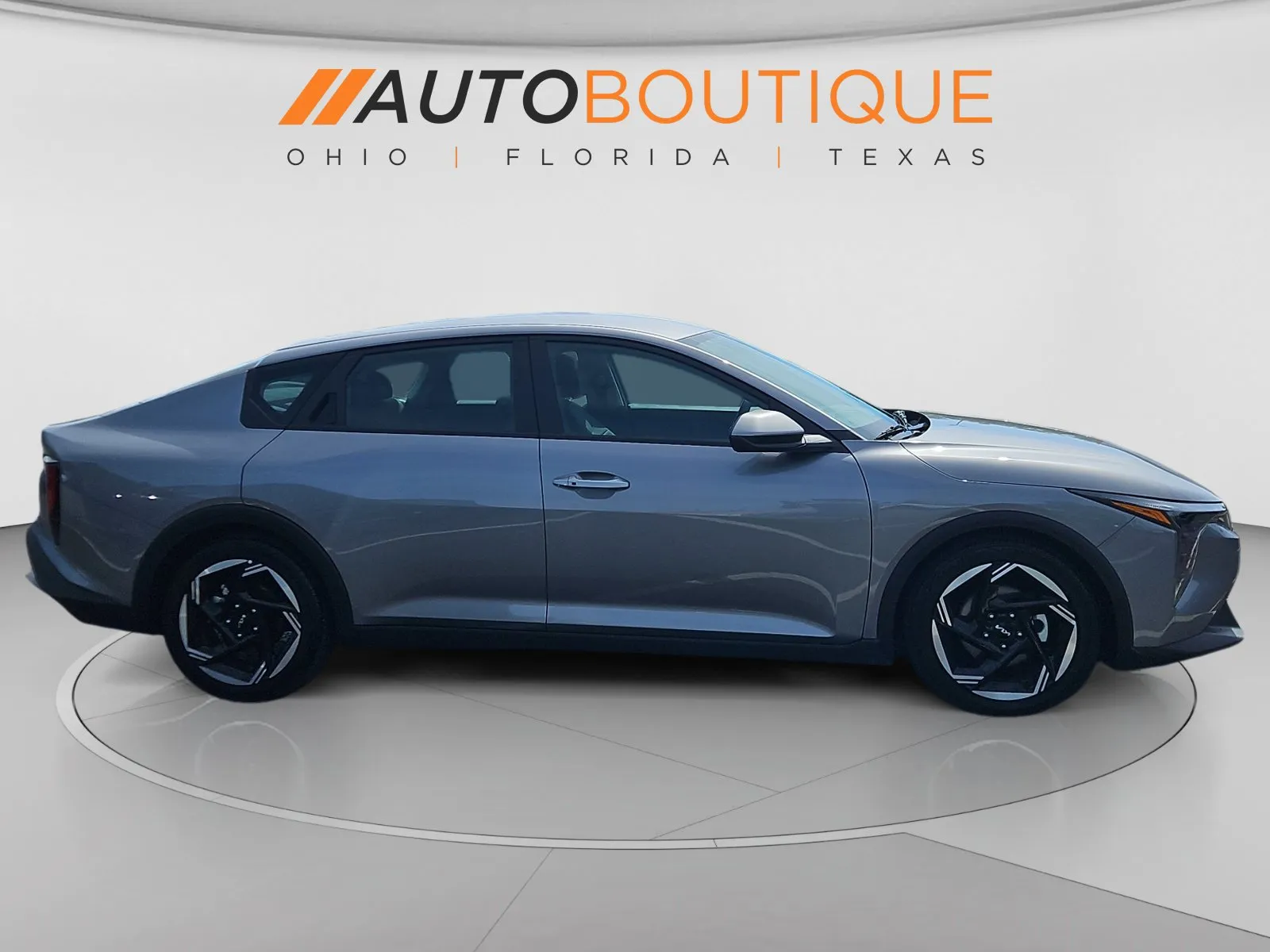 Kia K4 photo 6