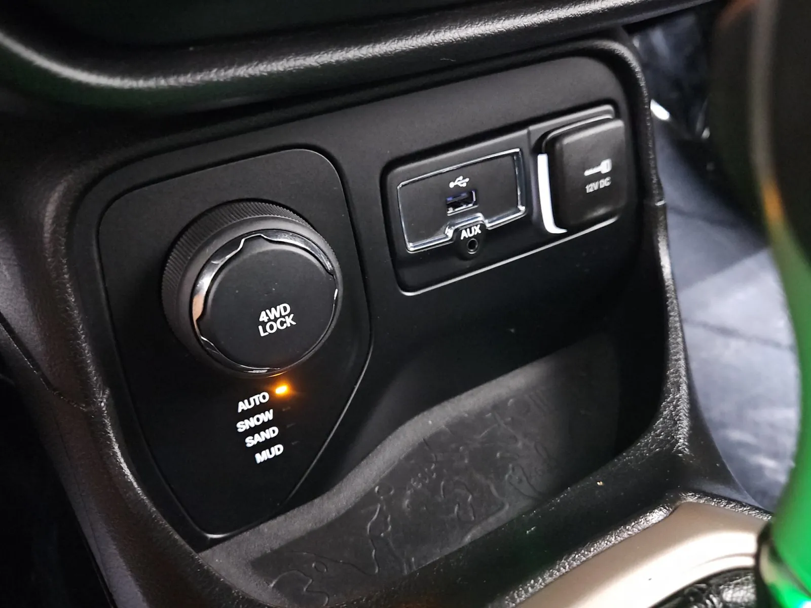 Jeep Renegade photo 18