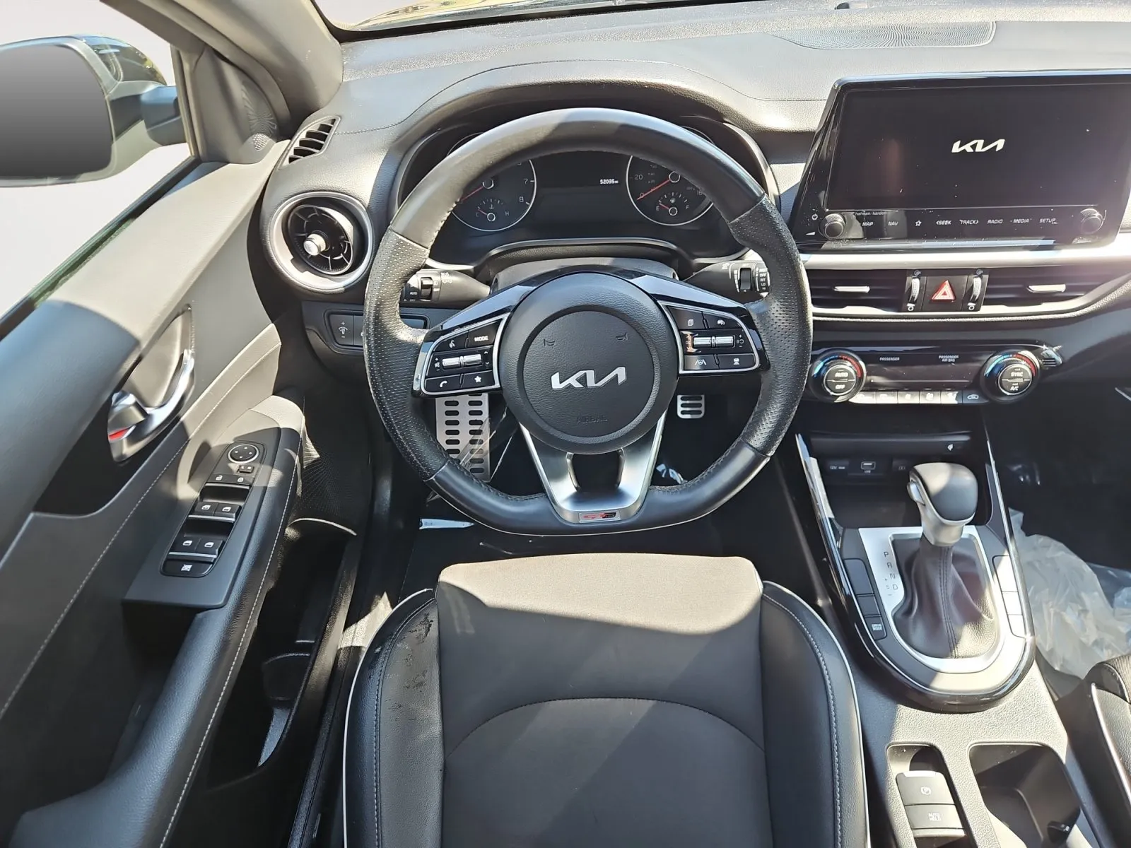 Kia Forte photo 10