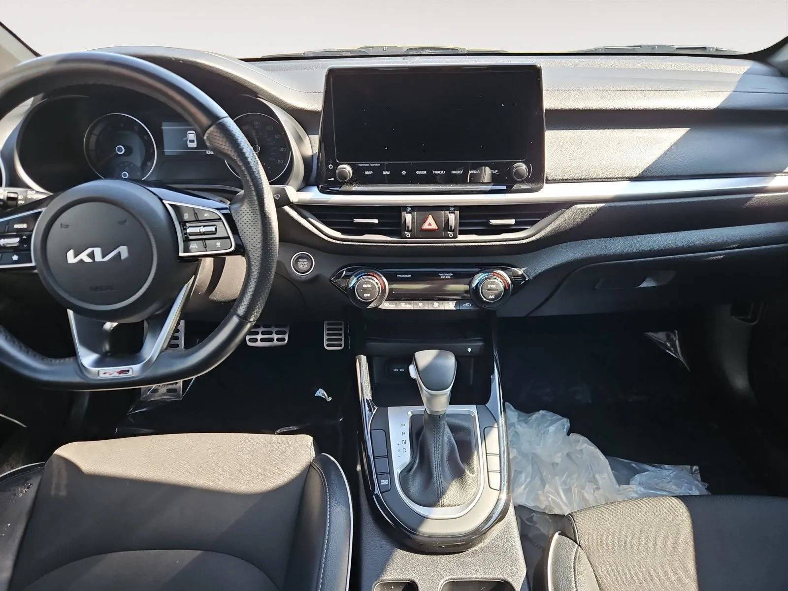 Kia Forte photo 11