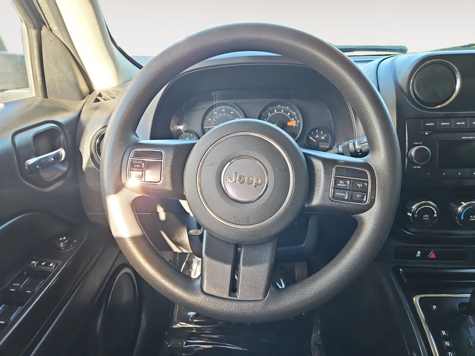 Jeep Patriot photo 12