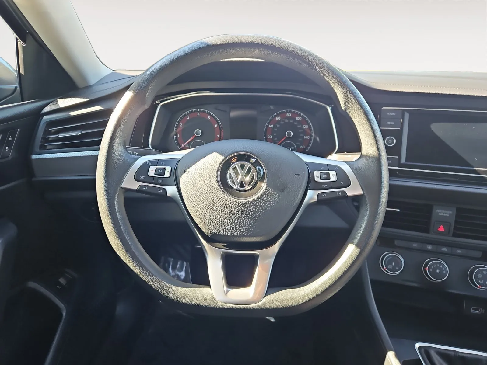 Volkswagen Jetta photo 12