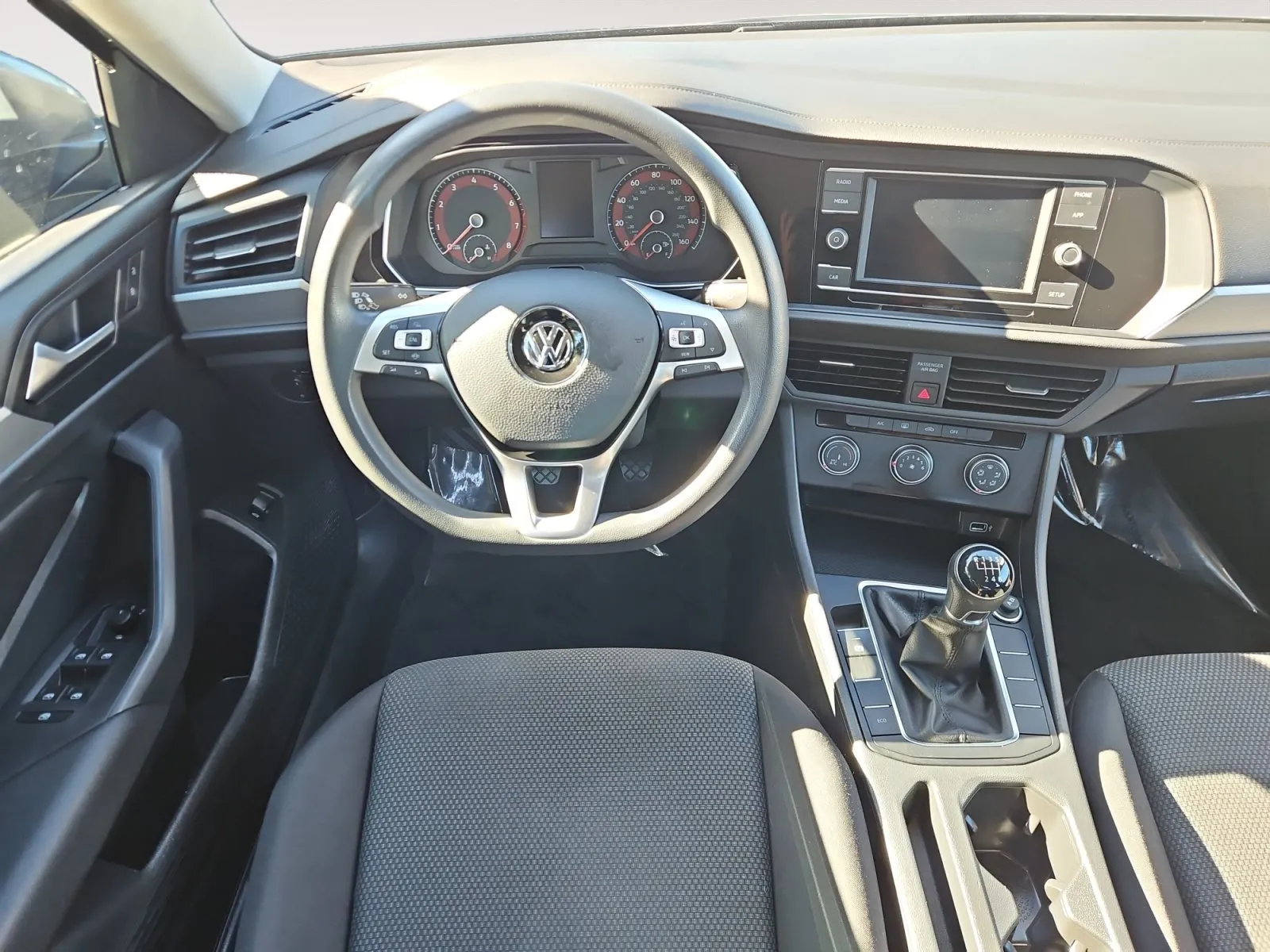 Volkswagen Jetta photo 10