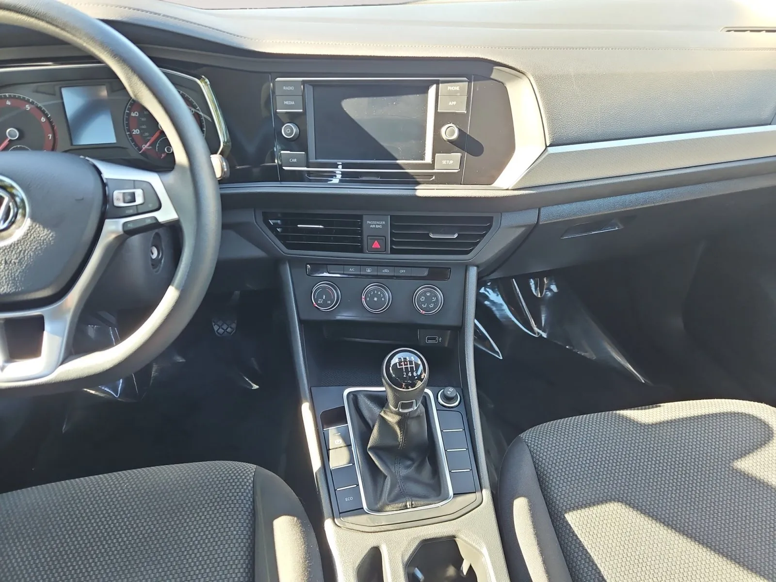 Volkswagen Jetta photo 11