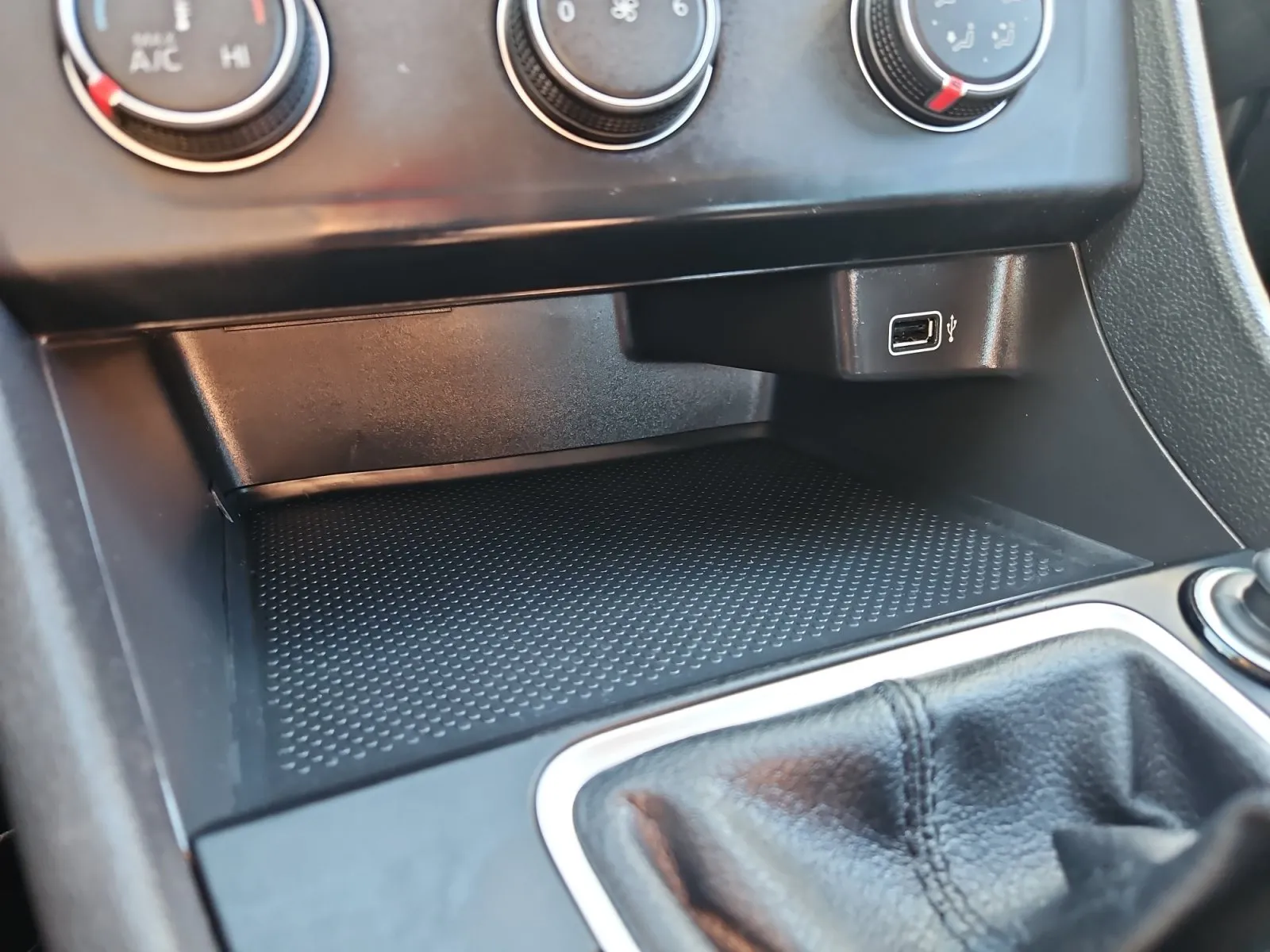 Volkswagen Jetta photo 18